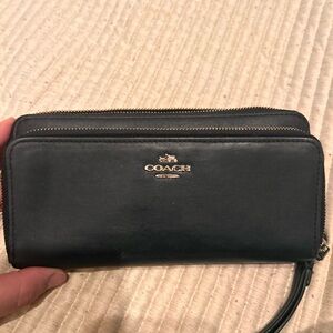 Coach Black Leather Zip Wallet
